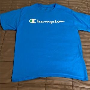 Champion t-shirt